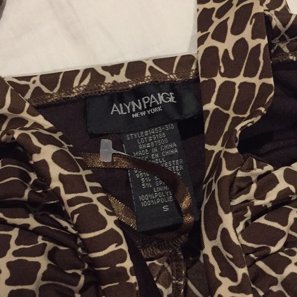 Patterned Dress - Picture 3 of 3